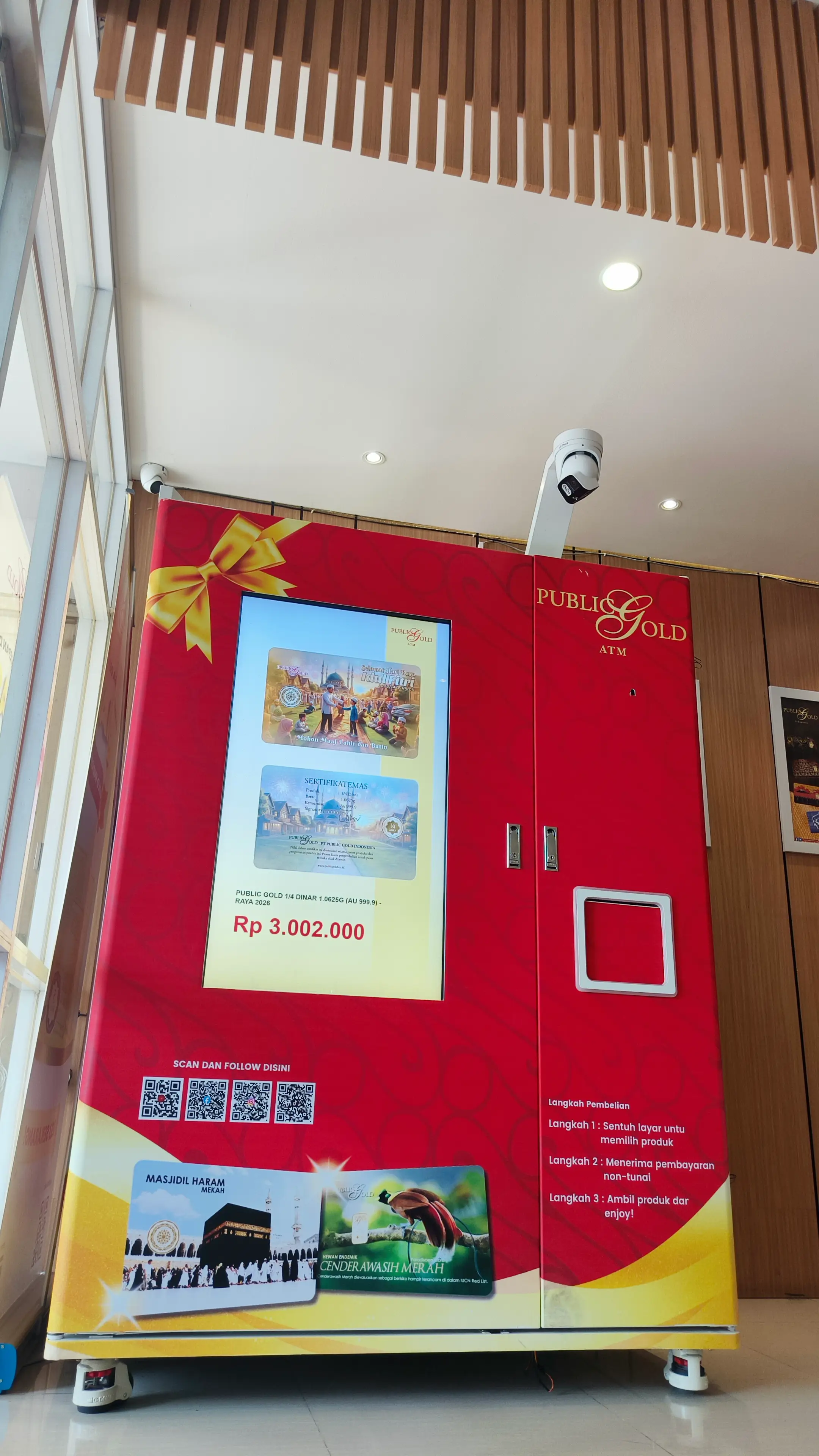 Mesin Public Gold ATM di kantor Public Gold Indonesia Cabang Bandung untuk pembelian emas fisik dan produk investasi emas